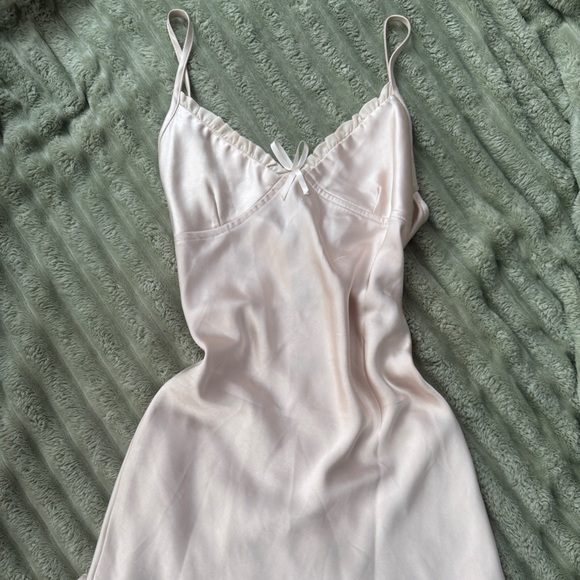 Motel Rocks Champagne Mini - Picture 1 of 5